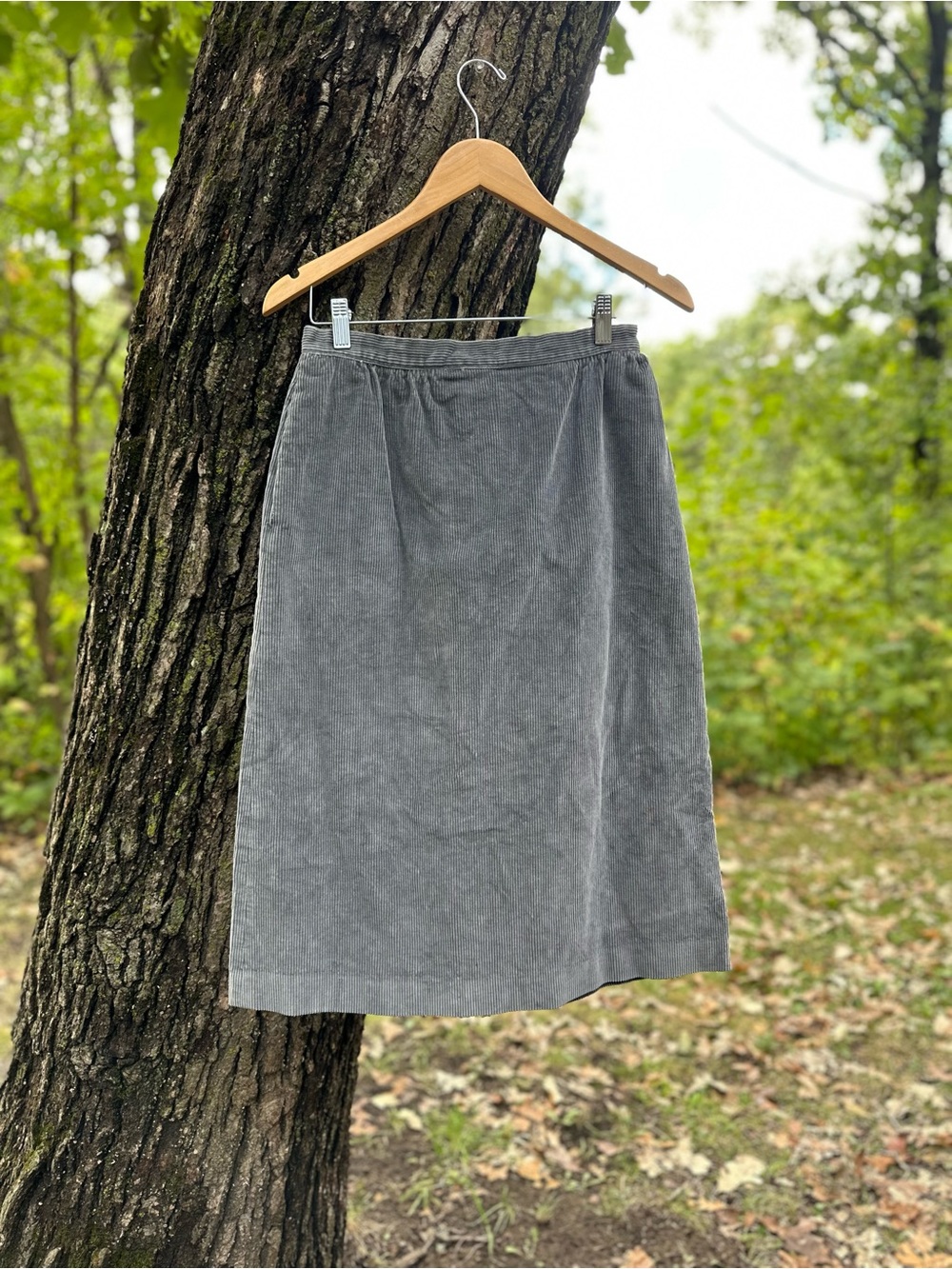 Vintage 80s 90s Au Courant Gray Corduroy Pencil Skirt Midi Length 28” waist